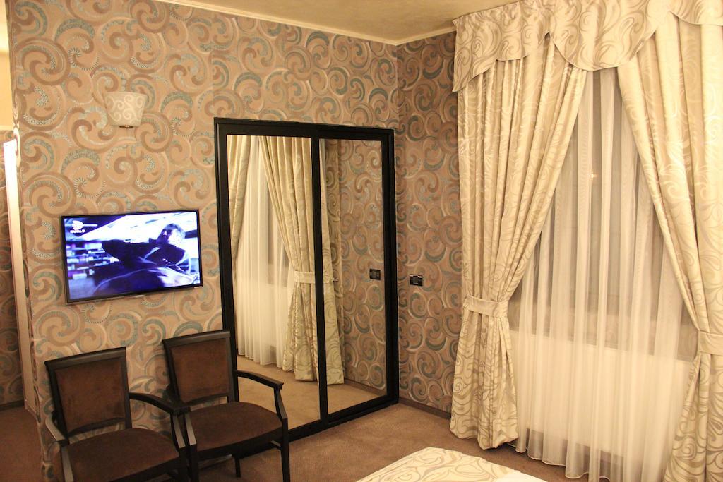 Enigma Pension Тыргу-Жиу Номер фото